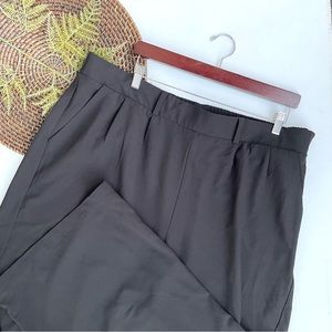 NWT Torrid Womens Pants Black Wide Leg Pull On Plus 3X